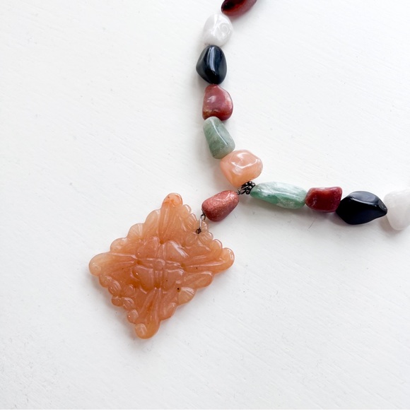 Stone Beaded Necklace With Pendant - Picture 2 of 3